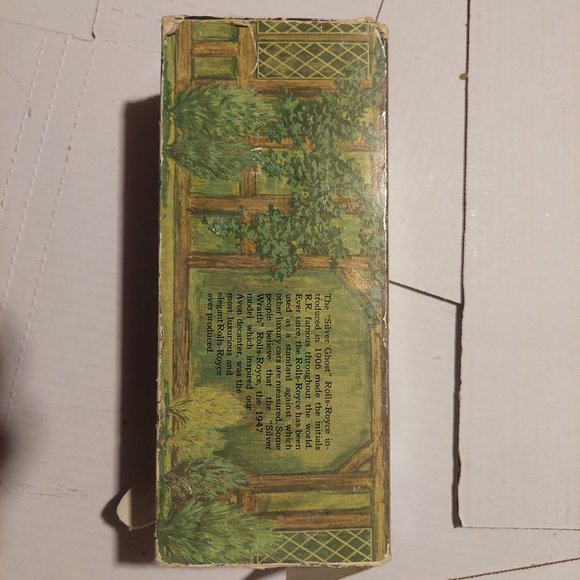 Avon empty Rolls Royce deep woods after shave - Picture 4 of 16